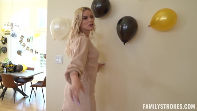 Иногда лучше переспать с папочкой, чем с каким-то левым мужиком prew 1