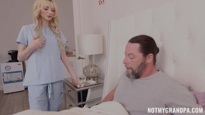 Частная медсестра для пожилого трахаря prew 1